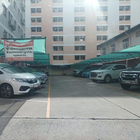 Jatuporn A3 Apartamento Rangsit Exterior foto