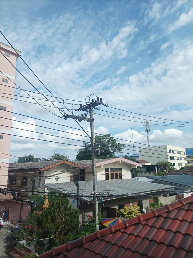 Jatuporn A3 Apartamento Rangsit Exterior foto