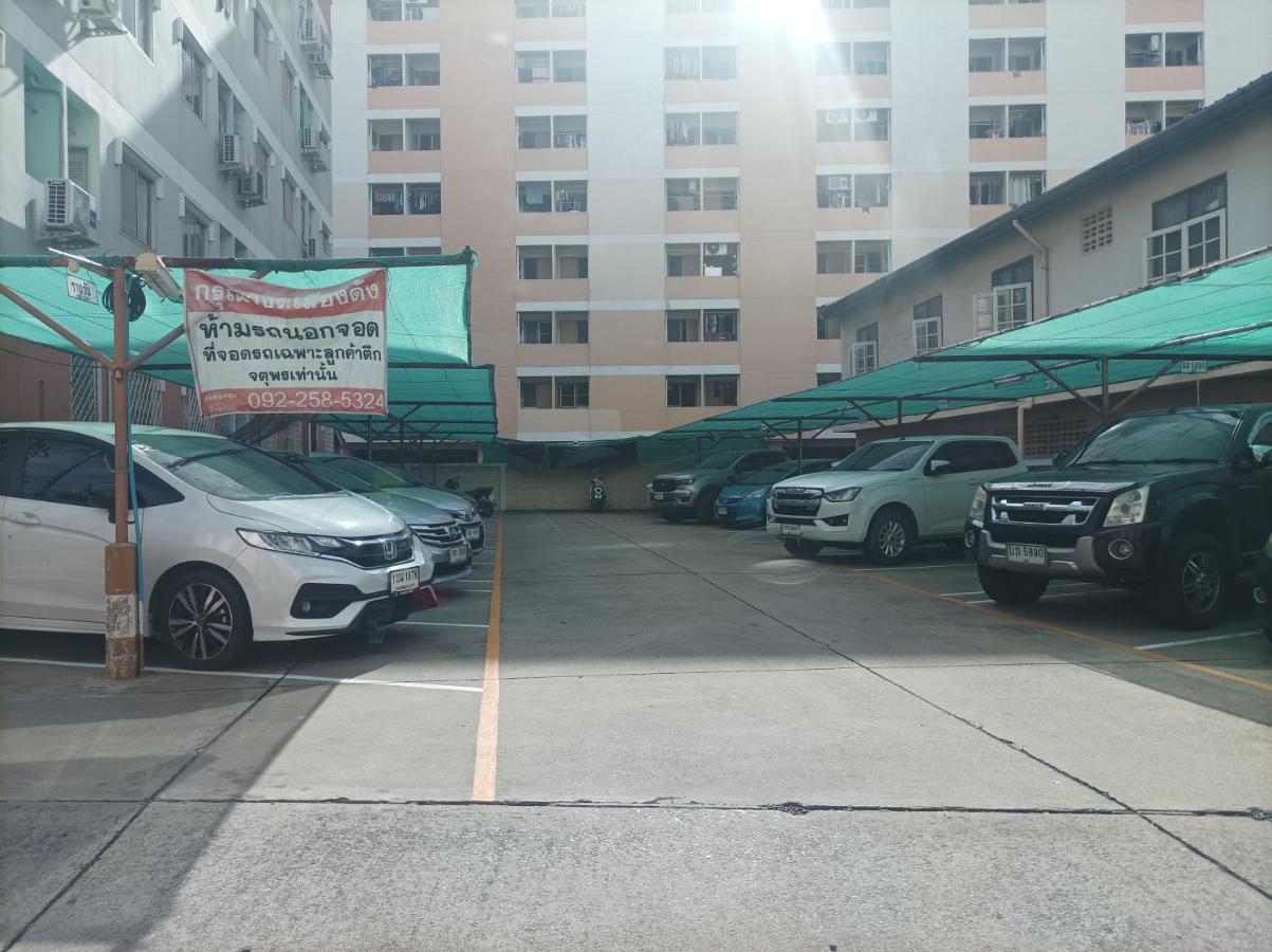 Jatuporn A3 Apartamento Rangsit Exterior foto